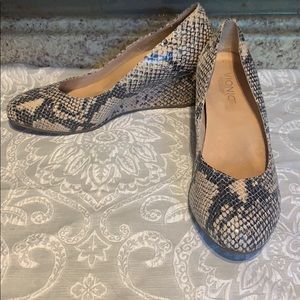 Vionic Antonia Snake Leather Wedge - Size 9.5M